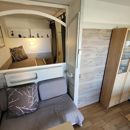 شقة Studio Port D' Hyeres Vue Mer Et Sur Les Iles D'Or المظهر الخارجي الصورة