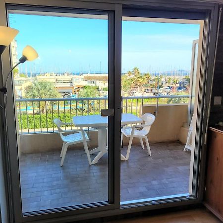 شقة Studio Port D' Hyeres Vue Mer Et Sur Les Iles D'Or المظهر الخارجي الصورة